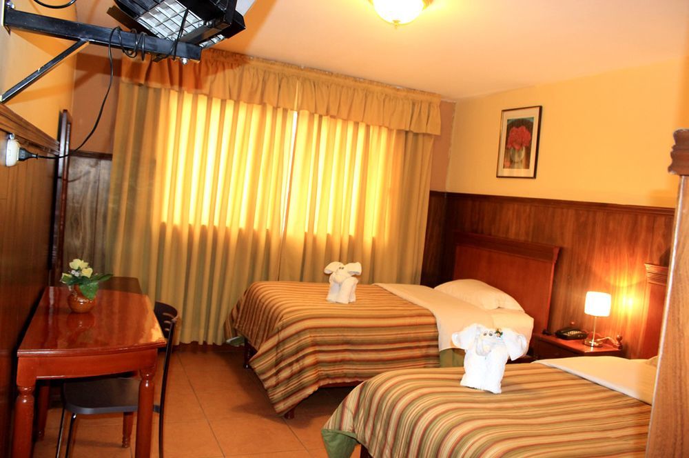 Hotel El Tumi 2 ワラス エクステリア 写真
