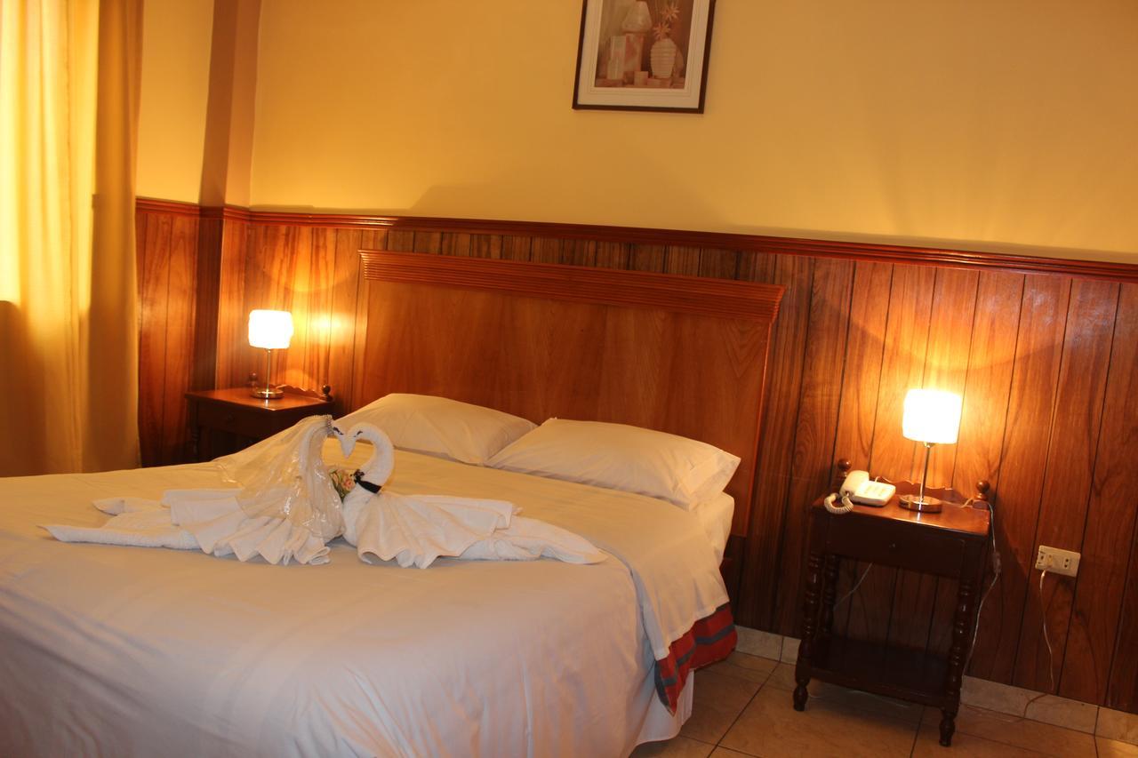 Hotel El Tumi 2 ワラス エクステリア 写真