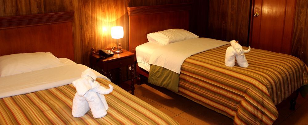 Hotel El Tumi 2 ワラス エクステリア 写真